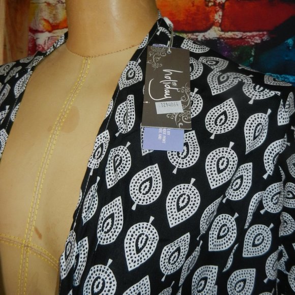 REDUCED ! Holiday top - Picture 5 of 7